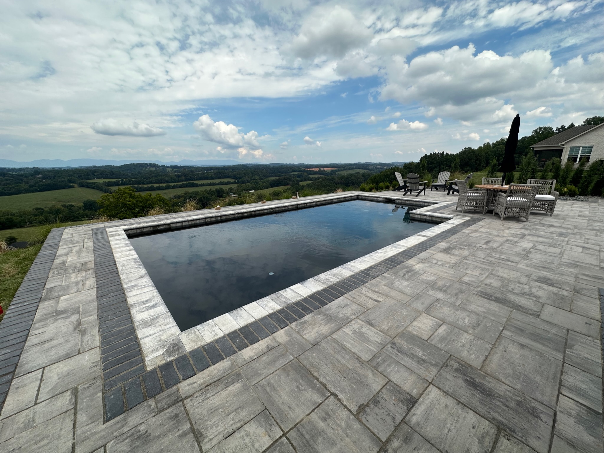 Image gallery image